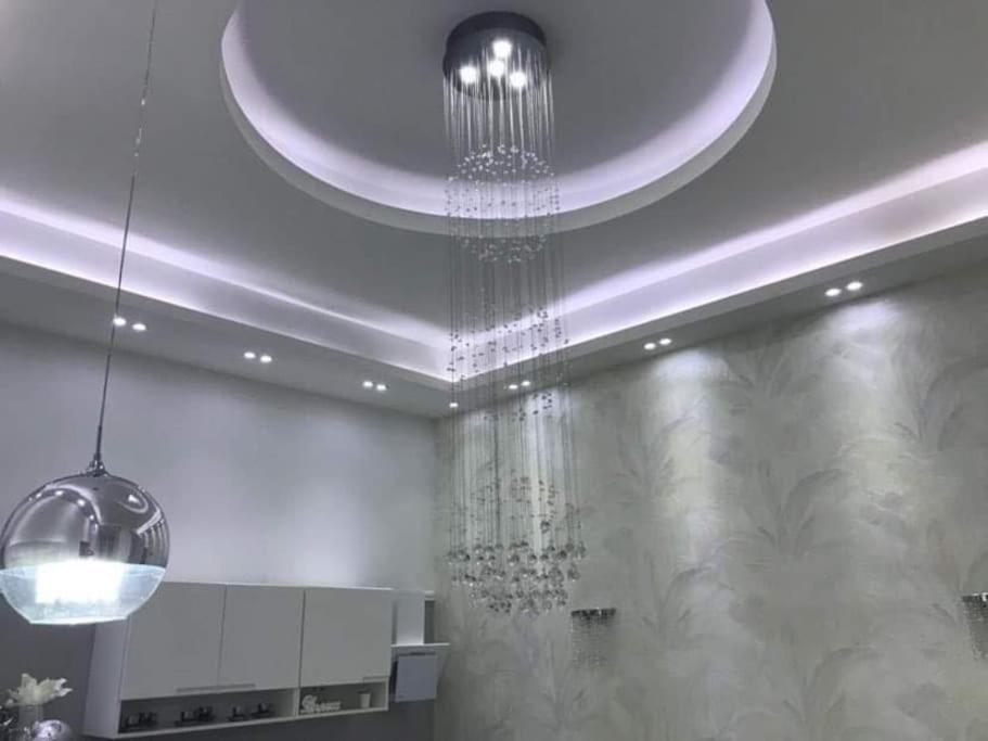 White Luxury Apartment Boedapest Buitenkant foto